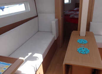 Rent a sailboat in Marina Kastela - Sun Odyssey 380