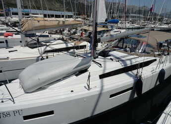 Rent a sailboat in Marina Kastela - Sun Odyssey 380