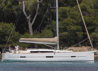 Rent a sailboat in Veruda - Dufour 460 Grand Large- 3 cab.
