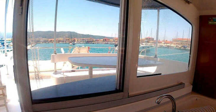 Rent a catamaran in Punat Marina - Lavezzi 40