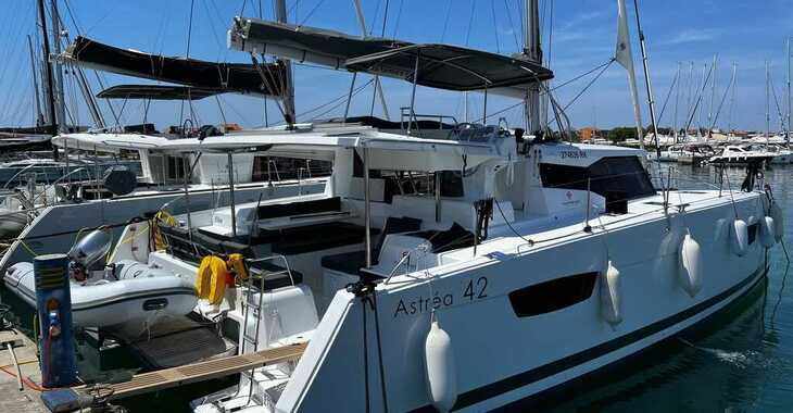 Rent a catamaran in Marina Sukosan (D-Marin Dalmacija) - Astréa 42