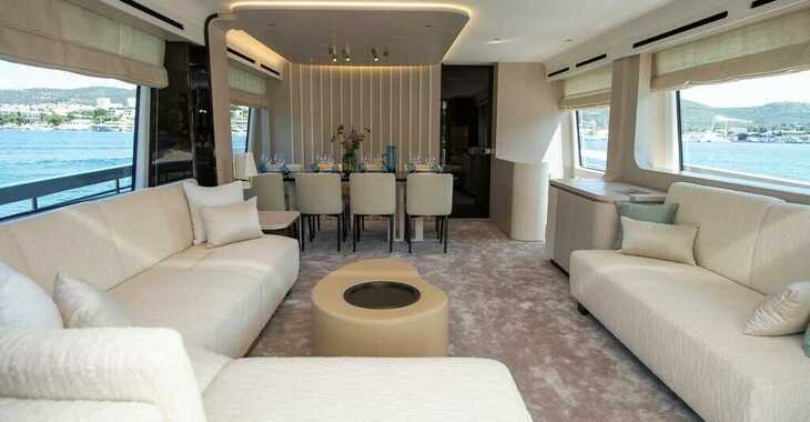 Rent a yacht in Marina Mandalina - Azimut 78 Fly