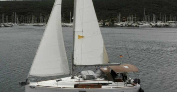 Rent a sailboat in Punat - Sun Odyssey 389