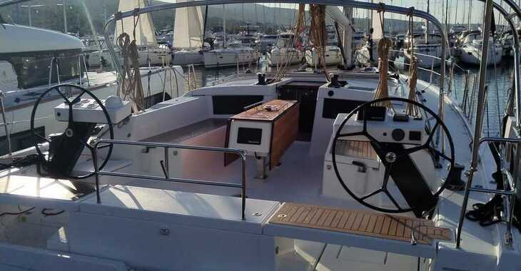 Rent a sailboat in Punat Marina - Dufour 470