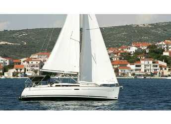 Rent a sailboat in Veruda Marina - Oceanis 34