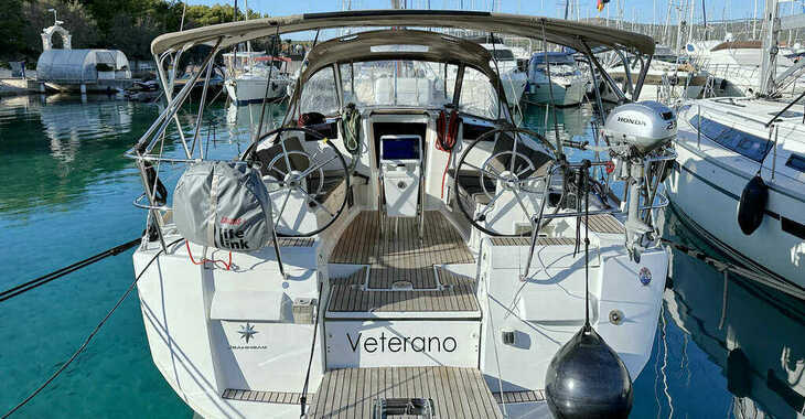 Rent a sailboat in Veruda - Dufour 390 Grand Large