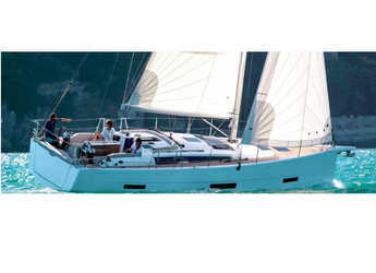 Rent a sailboat in Veruda - Dufour 390 Grand Large