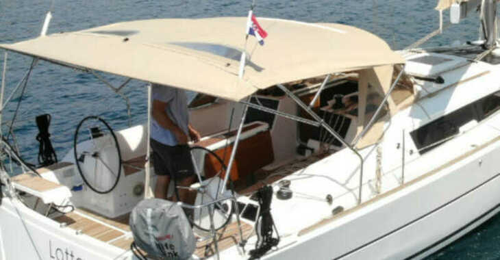 Rent a sailboat in Veruda - Dufour 382 Grand Large - 3 cab