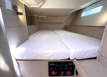 Rent a sailboat in Marina Frapa - Oceanis 41.1