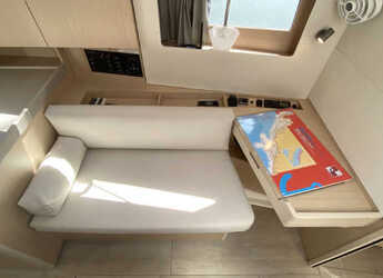 Rent a sailboat in Marina Frapa - Oceanis 41.1