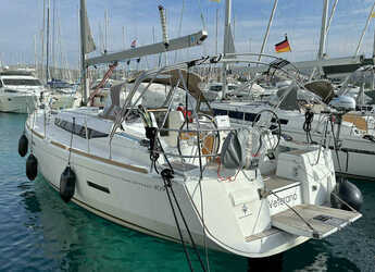 Rent a sailboat in Marina Frapa - Sun Odyssey 409
