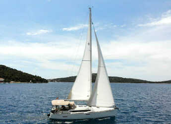 Chartern Sie segelboot in Marina Frapa - Sun Odyssey 389