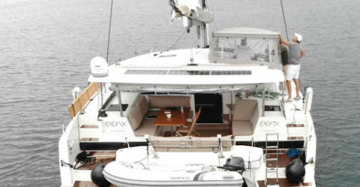 Rent a catamaran in Punat Marina - Lucia 40 - 3 cab