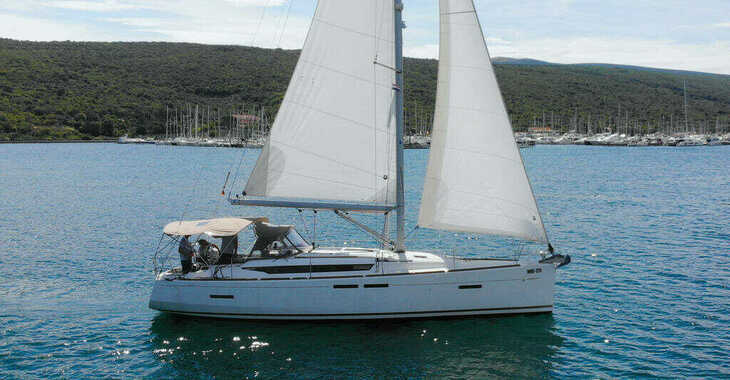 Rent a sailboat in Punat - Sun Odyssey 419