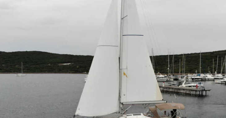 Rent a sailboat in Punat - Sun Odyssey 389 - 2 cab