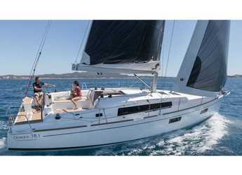 Rent a sailboat in Veruda - Oceanis 38.1