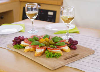 Rent a catamaran in Marina Mandalina - Lagoon 400 S2 - 4 + 2 cab.