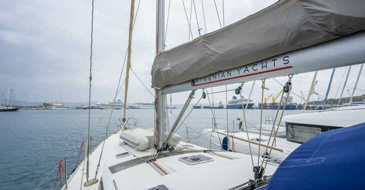 Rent a sailboat in Lavrion Marina - Jeanneau 53 (6 cab)