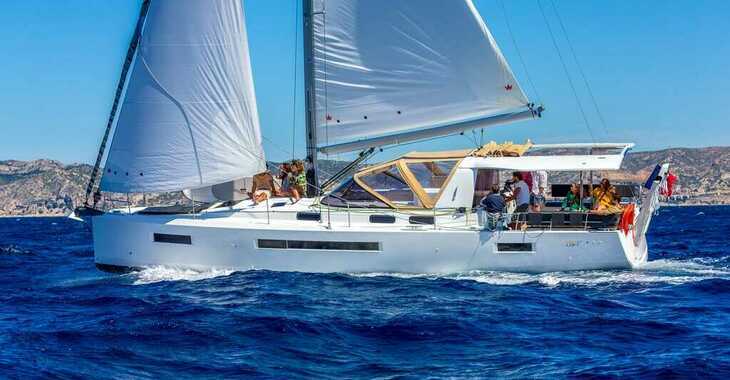Rent a sailboat in Alimos Marina - Sun Loft 47