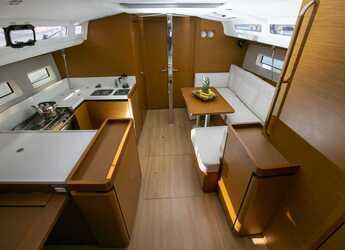 Chartern Sie segelboot in Volos - Sun Odyssey 440