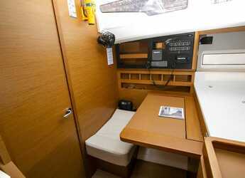Chartern Sie segelboot in Volos - Sun Odyssey 440