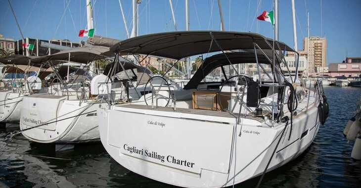 Chartern Sie segelboot in Cagliari port (Karalis) - Dufour 520 GL