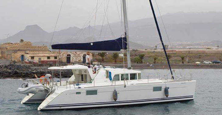Rent a catamaran in Poltu Quatu - Marina dell'Orso - Lagoon 440