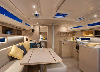 Rent a sailboat in Agana Marina - Sunsail 42 (Classic)