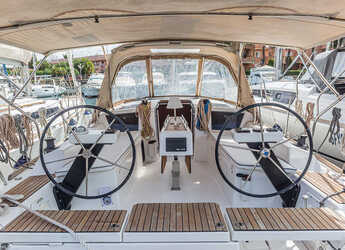 Rent a sailboat in Marina di Portorosa - Dufour 360 Grand Large 2.20 draft