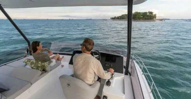 Alquilar catamarán a motor en Porto Capo d'Orlando Marina - MY40