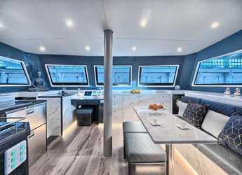 Louer catamaran à Marina Kastela - Luna 49