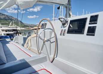 Louer catamaran à Marina Kastela - Luna 49
