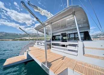 Louer catamaran à Marina Kastela - Luna 49