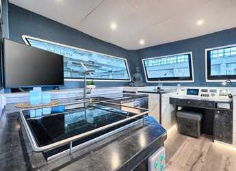 Louer catamaran à Marina Kastela - Luna 49