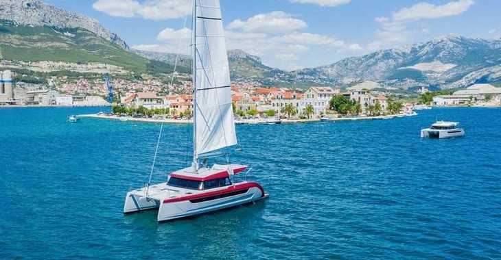Rent a catamaran in Marina Kastela - Luna 49