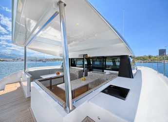 Louer catamaran à Marina Kastela - Luna 49