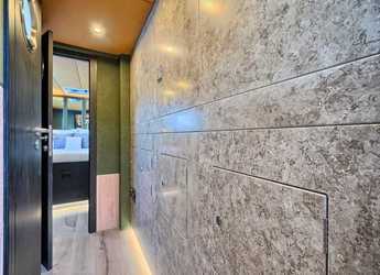 Louer catamaran à Marina Kastela - Luna 49