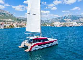 Louer catamaran à Marina Kastela - Luna 49