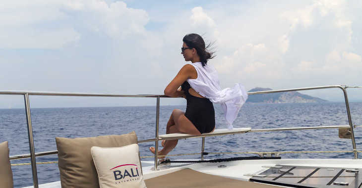 Alquilar catamarán en Marina Fort Louis - Bali 5.4.