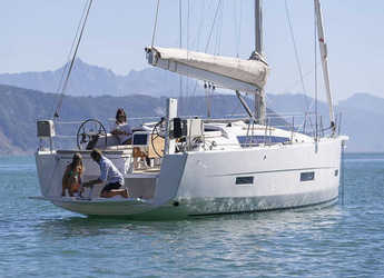 Rent a sailboat in Punta Nuraghe - Dufour 430