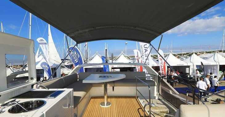 Chartern Sie yacht in Marina Kornati - Prestige 460 Fly