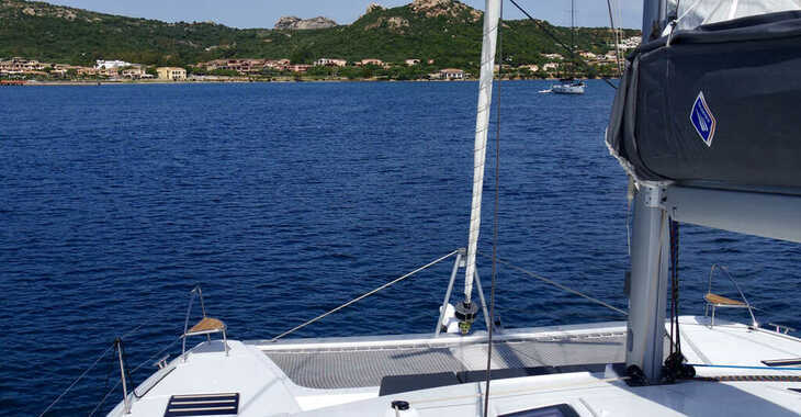 Alquilar catamarán en Marina di Cannigione - Saona 47