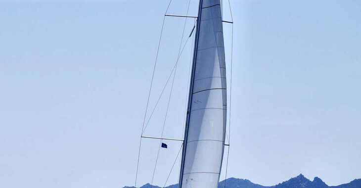 Rent a sailboat in Marina di Cannigione - Dufour 430