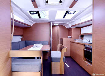 Alquilar velero en Marina di Cannigione - Dufour 430