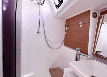 Alquilar velero en Marina di Cannigione - Dufour 430