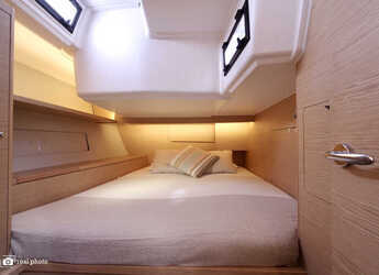 Rent a sailboat in Marina di Scarlino - Dufour 470