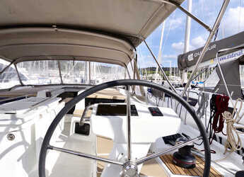 Rent a sailboat in Marina di Scarlino - Oceanis 51.1