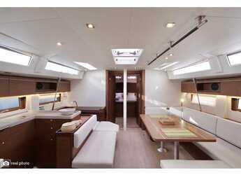 Rent a sailboat in Marina di Scarlino - Oceanis 51.1