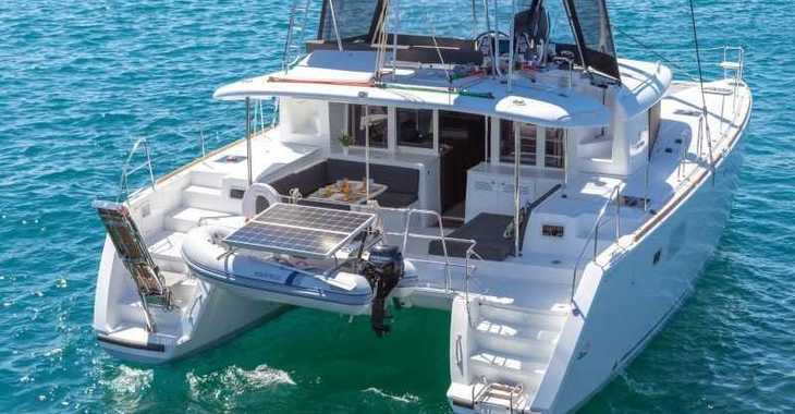 Rent a catamaran in Marina Paleros - Lagoon 450  Flybridge AIRCO-GENERATOR