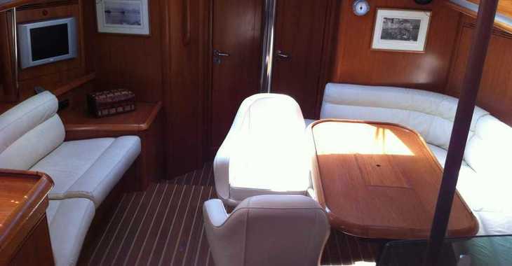 Rent a sailboat in Marina Zeas - Sun Odyssey 49DS